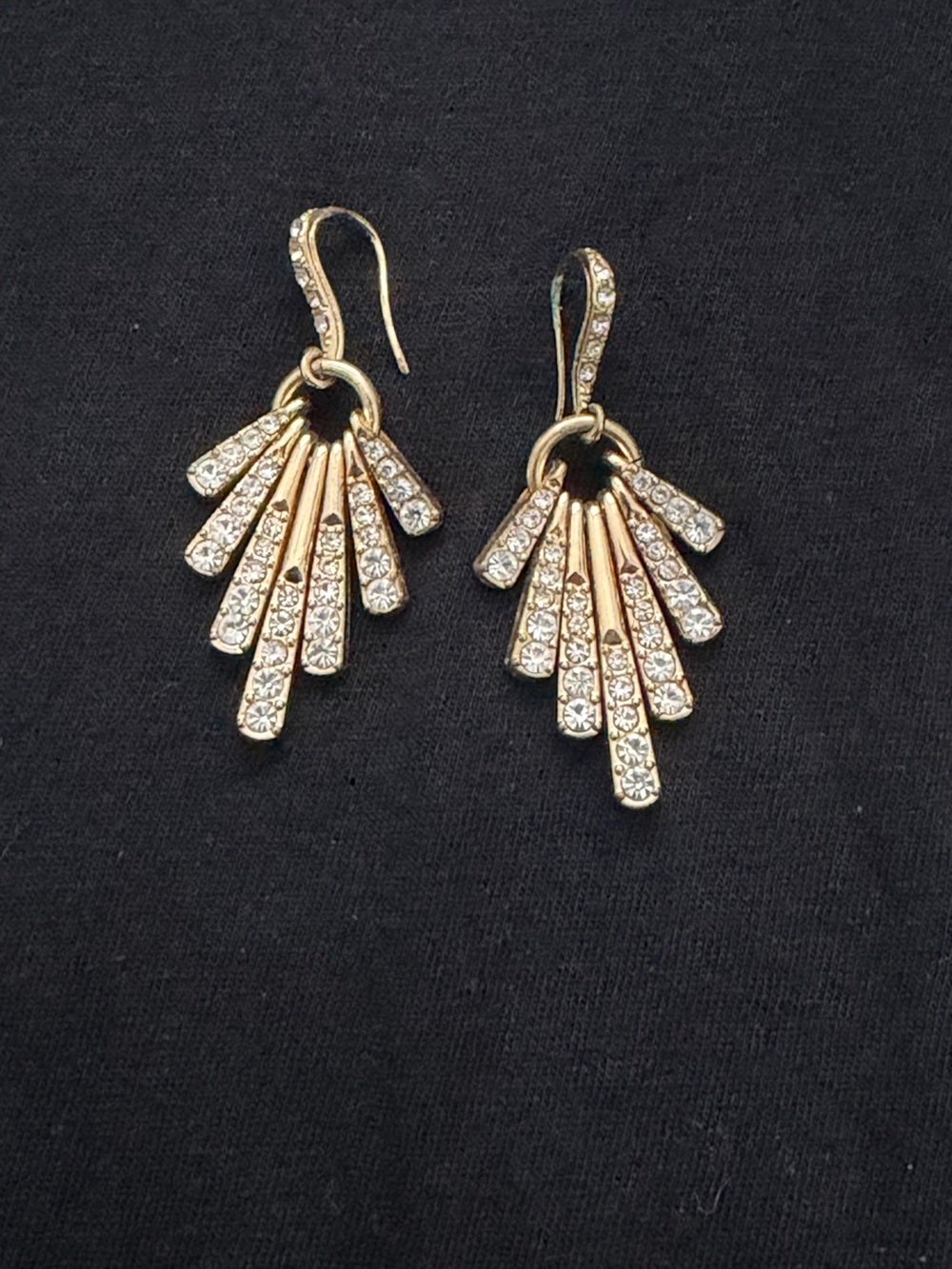 Fan Drop Earrings - Gold tone